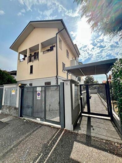 Appartamento bilocale in affitto in Via Antonio Meucci, Sant'Ambrogio, Seregno