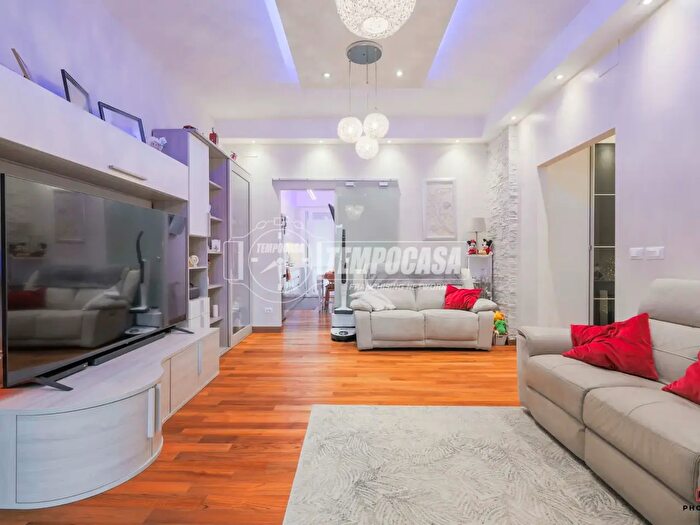 Appartamento quadrilocale in vendita in Bologna