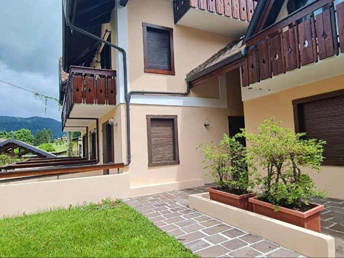 Appartamento trilocale in affitto in Via Brigata Sassari, Centro, Asiago