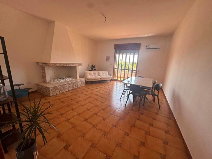 Appartamento quadrilocale in affitto in Centro, Veglie
