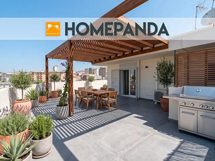 Appartamento trilocale in vendita in Viale delle Medaglie dOro, Catania