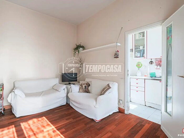 Appartamento trilocale in vendita in Via Calabria, Bologna