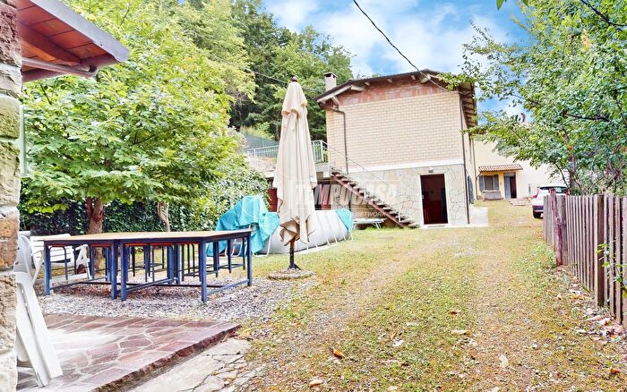 Casa con 13 locali in vendita in Via Giugnano, Gaggio Montano