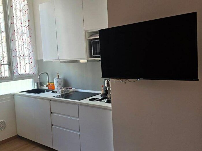 Appartamento bilocale in affitto in Via Aleardo Aleardi, Paolo Sarpi, Milano