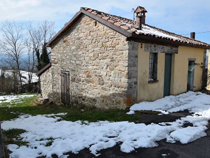 Casa con 5 locali in vendita in Maiolo