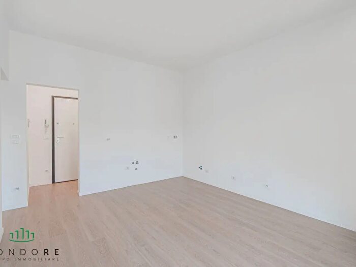 Appartamento trilocale in vendita in Via Daniele Manin, Bologna