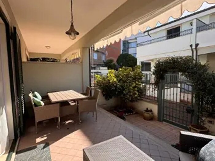 Casa con 5 locali in vendita in Via Lombardia, Anzio