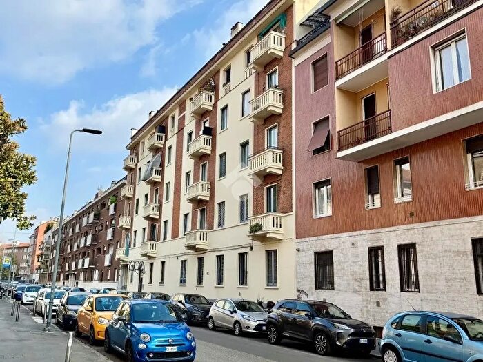 Appartamento bilocale in vendita in Via Casella, Milano