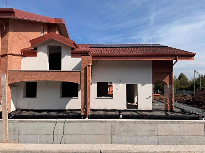 Casa con 6 locali in vendita in Via Almese, Givoletto