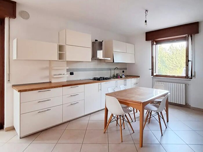 Appartamento trilocale in affitto in Via Cesare Battisti, San Bonifacio