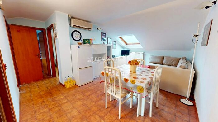 Appartamento trilocale in vendita in Via Ponza, Grottammare