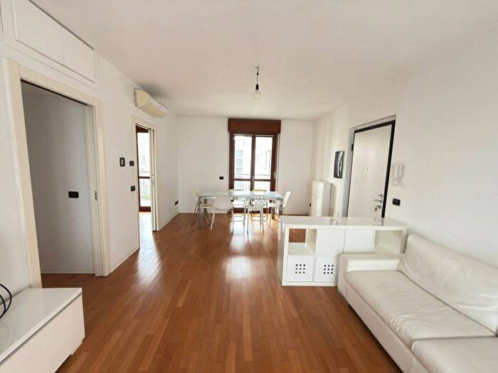 Appartamento trilocale in affitto in Via Jan Palach, Cantalupa San Paolo, Milano