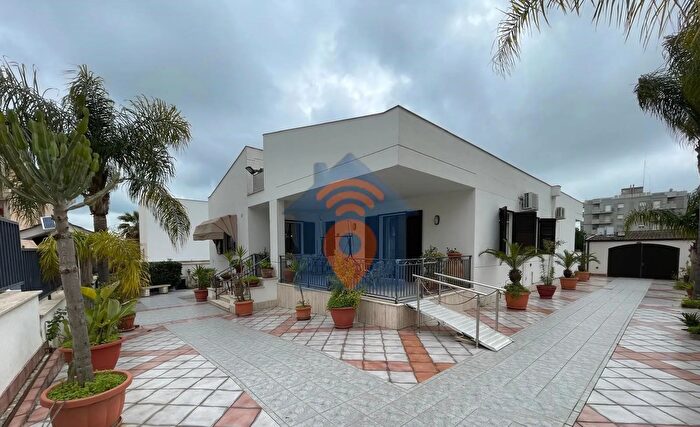 Casa con 8 locali in vendita in Via Tagliata Castelvetrano, Castelvetrano