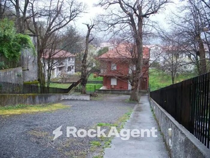 Appartamento quadrilocale in vendita in Strada Provinciale Tirrena, Trecchina