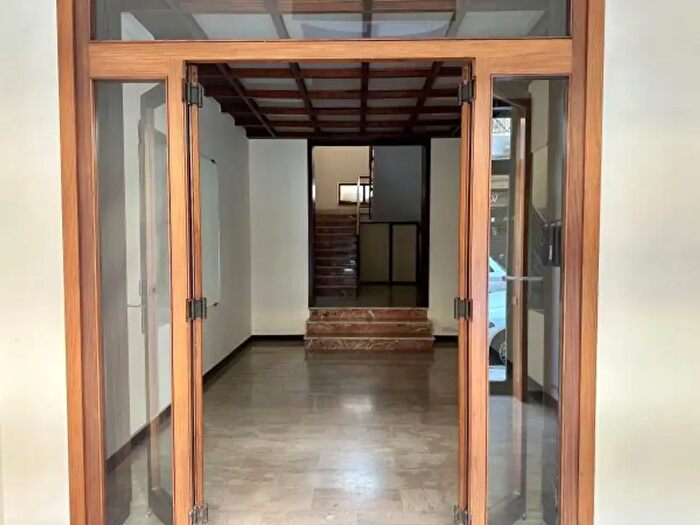 Appartamento con 6 locali in vendita in Via Giuseppe Verdi, Barcellona Pozzo Di Gotto