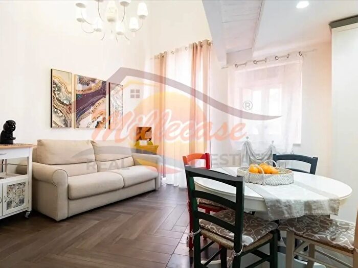 Appartamento trilocale in vendita in Pressi Corso Matteotti, Siracusa