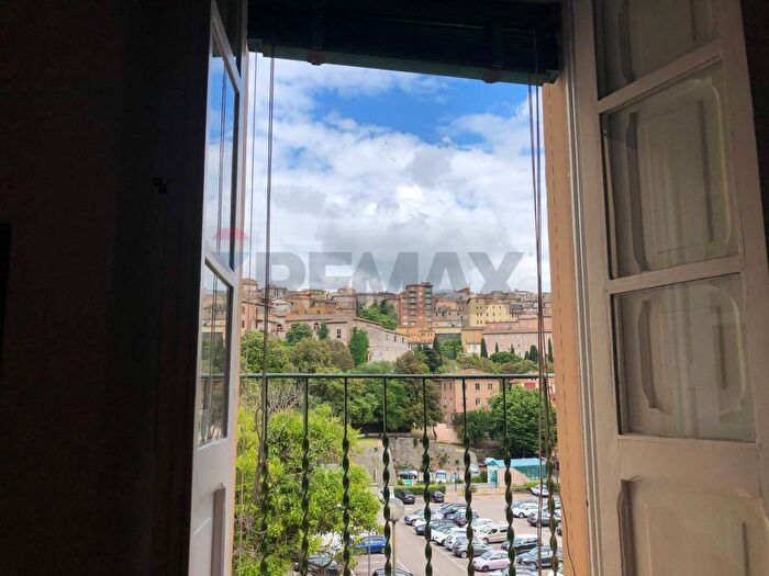 Casa trilocale in affitto in Via Grata, Centro Storico, Perugia