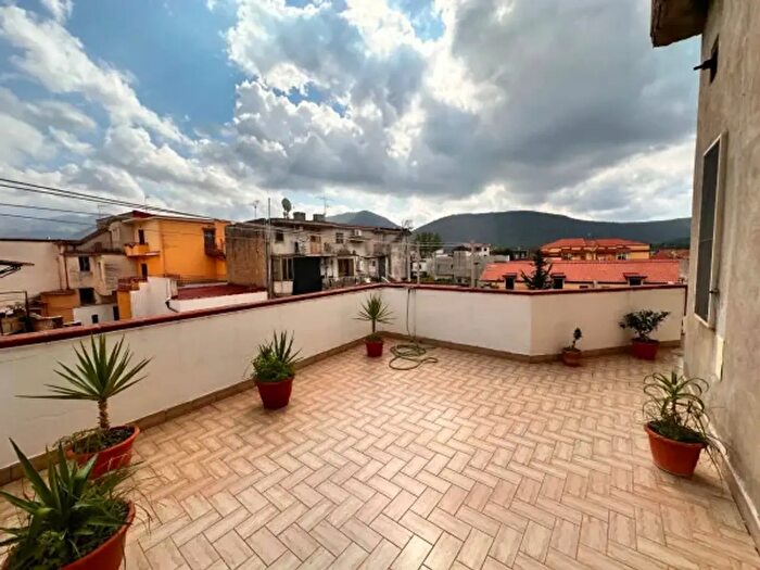 Appartamento con 6 locali in vendita in Via Appia, Caserta