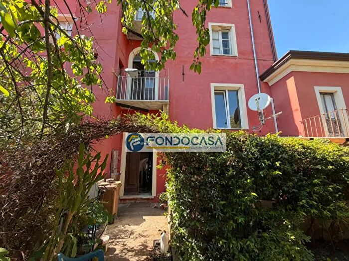 Appartamento trilocale in vendita in Via Capaccola, Massa