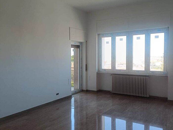 Appartamento quadrilocale in affitto in Via Annunziatella, Centro, Matera