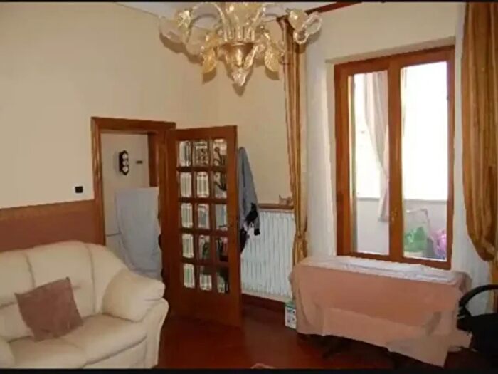 Appartamento trilocale in vendita in Via Nazionale, Bibbiena