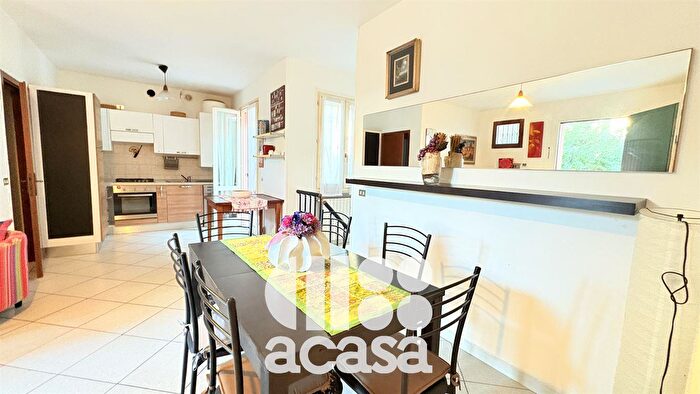 Appartamento con 6 locali in vendita in Cesenatico