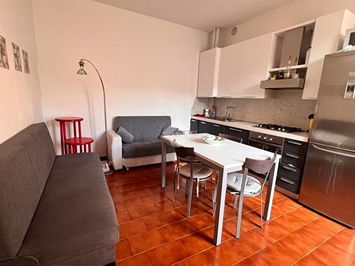 Appartamento bilocale in affitto in Via Dante Alighieri, Monza