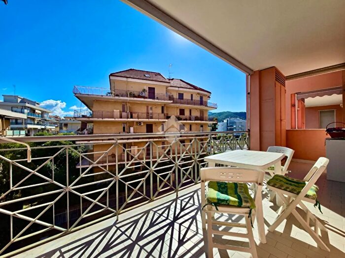 Appartamento bilocale in vendita in Via Dalmazia, Albenga