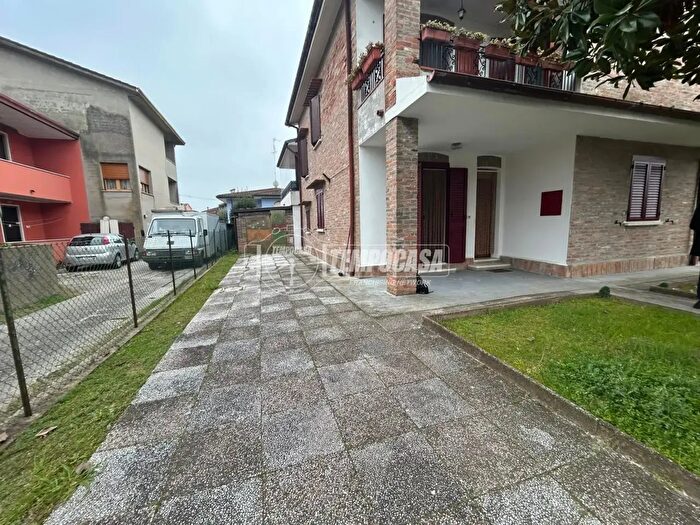 Appartamento trilocale in vendita in Via Gorizia San Giuseppe, Comacchio