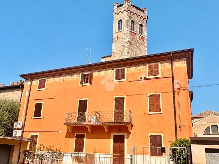Appartamento bilocale in vendita in Via Borgo Cavour, Bardolino