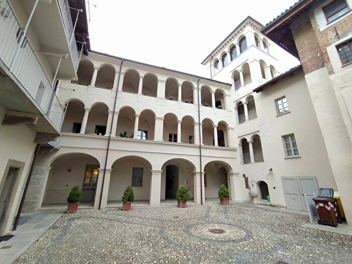 Appartamento trilocale in affitto in Via Angelo Spada, Centro, Racconigi
