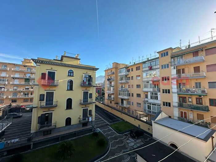 Appartamento bilocale in vendita in Via Paladino, Portici