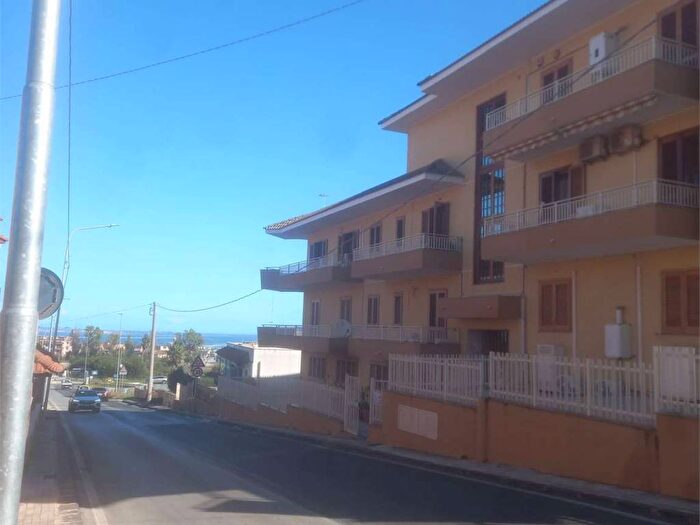 Casa con 5 locali in affitto in Belvedere Tremmilia, Siracusa