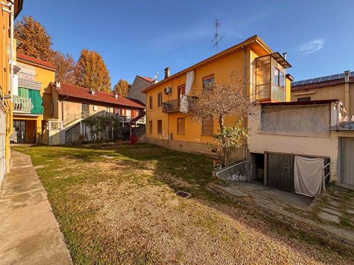 Appartamento trilocale in vendita in Lungo Po Abellonio, Moncalieri