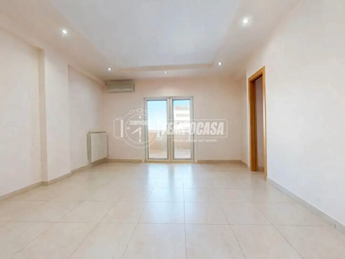 Appartamento trilocale in vendita in Via Lucania, Casamassima