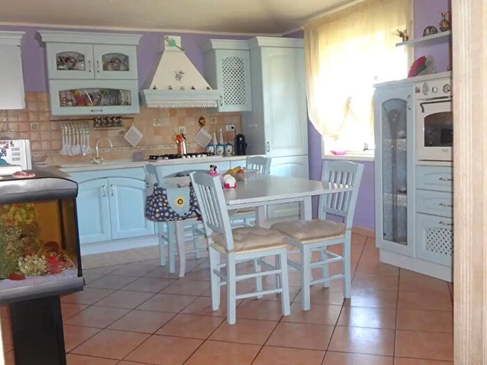 Appartamento con 6 locali in vendita in Via Salvemini, Carlentini