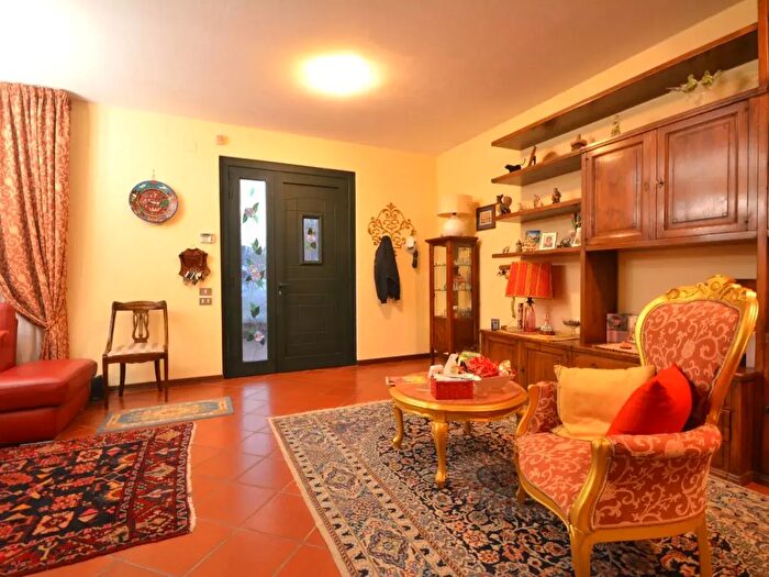 Casa con 5 locali in vendita in Pesciatina, Lucca