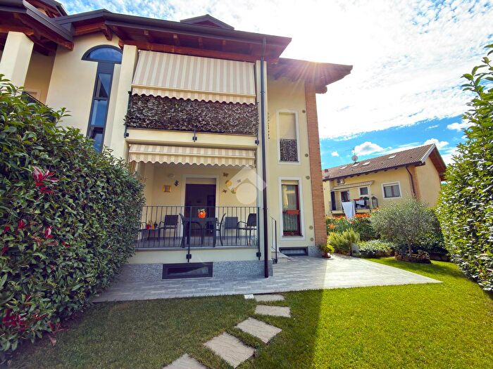 Appartamento quadrilocale in vendita in Via Rodolfo Reguzzoni, Giaveno