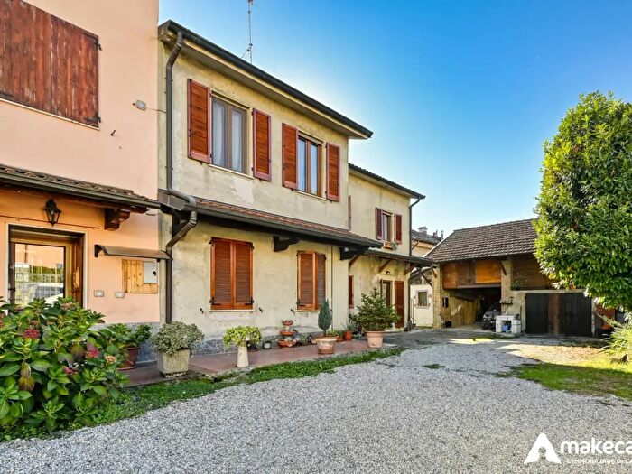 Casa bilocale in vendita in Piazza della Chiesa, Mulazzano