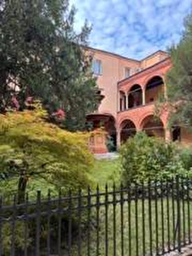 Appartamento con 6 locali in affitto in Castiglione Tribunale, Bologna