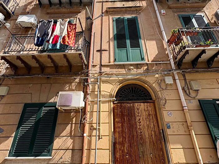 Appartamento bilocale in affitto in Via Matteo Carnalivari, Palermo