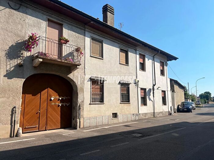 Appartamento bilocale in vendita in Via SantElisabetta, Parabiago