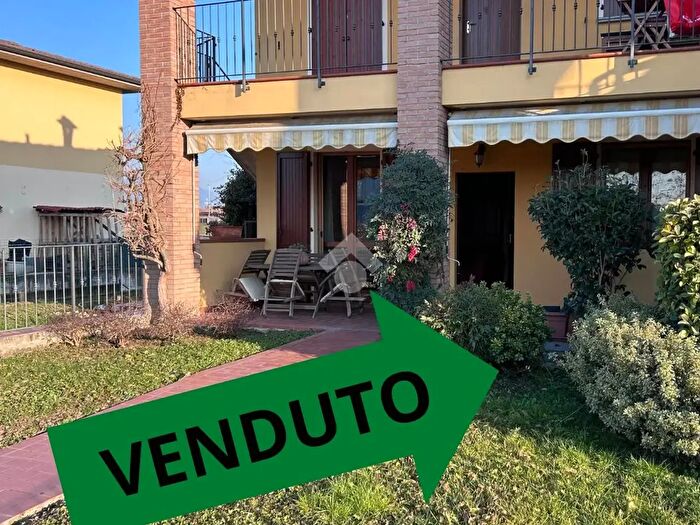 Appartamento trilocale in vendita in Via Macina, Castel Mella