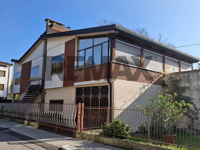 Casa con 10 locali in vendita in Via GZinetti, Sanguinetto