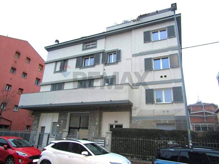 Appartamento monolocale in affitto in Via Giambologna, Massarenti, Bologna