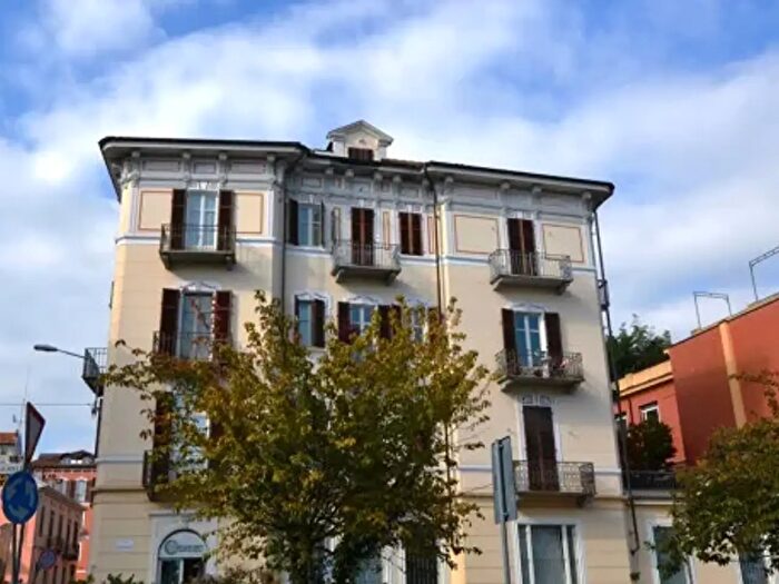 Appartamento con 5 locali in vendita in Via della Repubblica, Biella