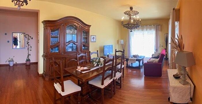 Appartamento con 6 locali in vendita in San Giuliano Terme