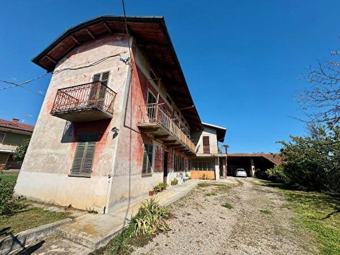 Casa con 6 locali in vendita in Via Maghetto, Mongrando