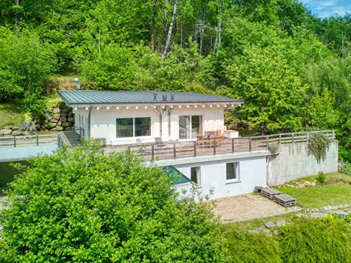 Casa con 6 locali in vendita in Via Musinè, Giaveno