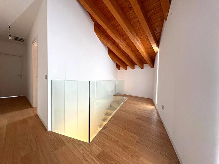 Appartamento trilocale in vendita in Via Gritti, Spresiano